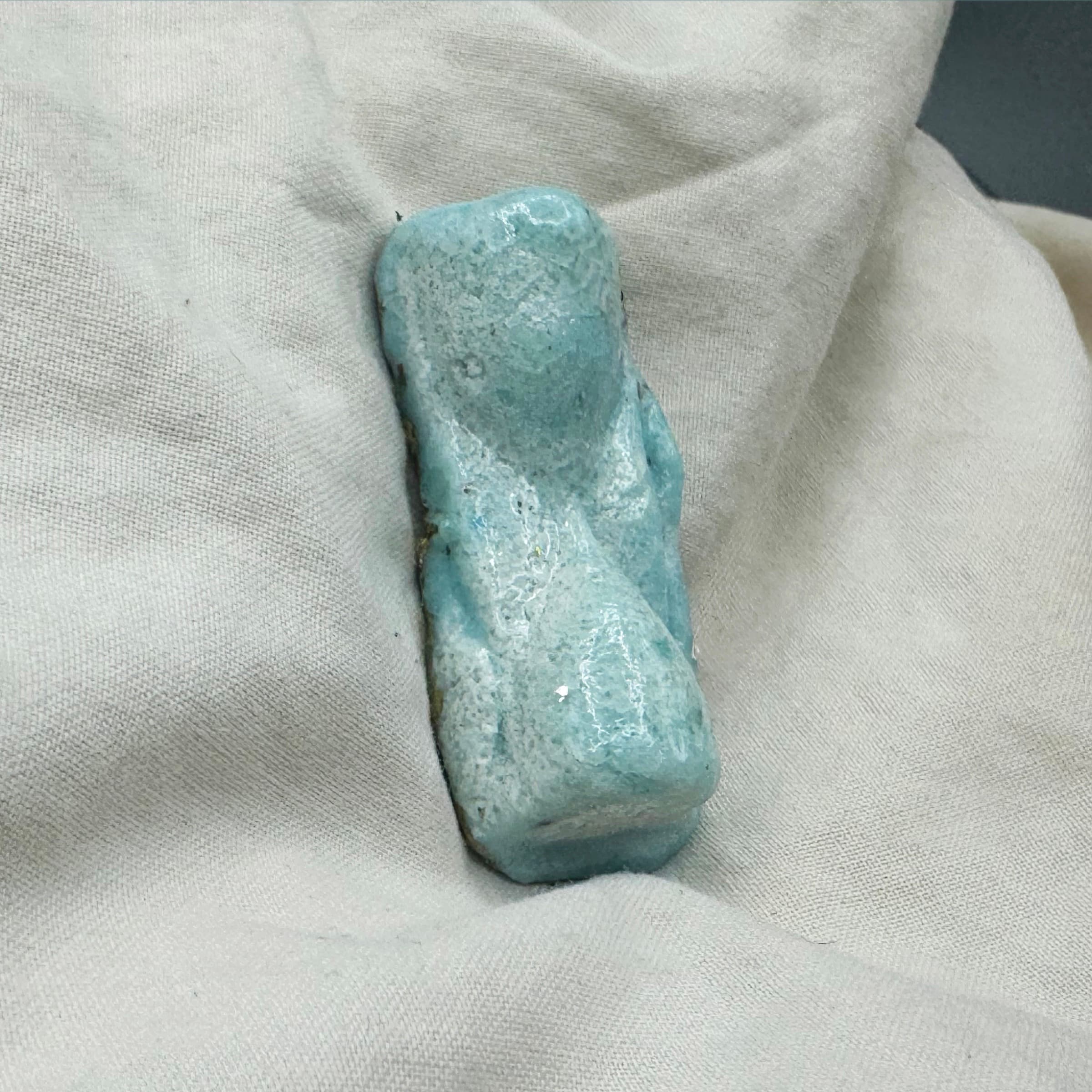 Hourglass II, Amulet No. 16.