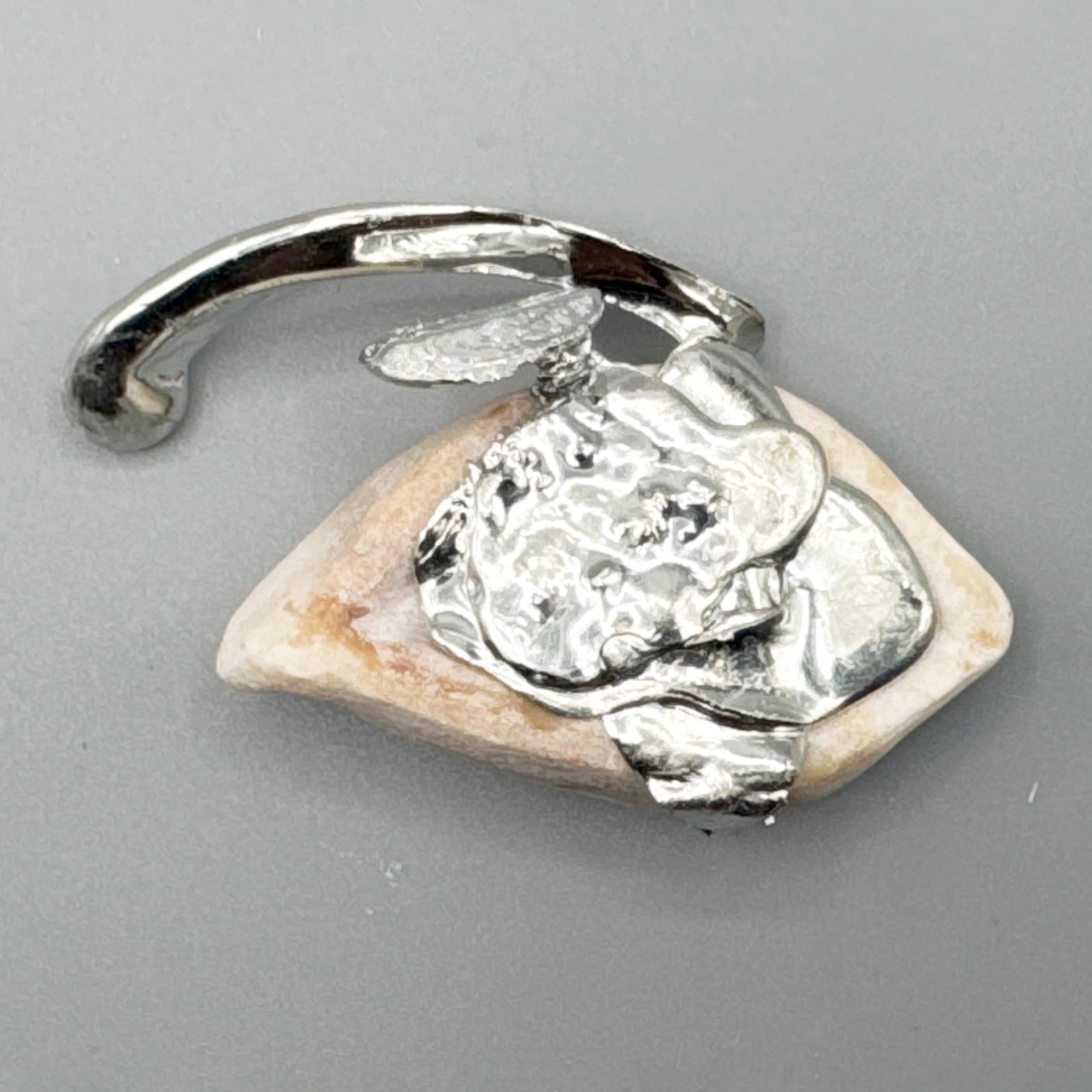 Open Eye / Closed Eye, Amulet No. 19.